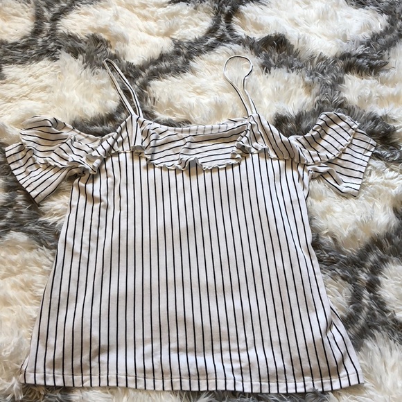 Tops - 🛍AE soft and sexy T🛍